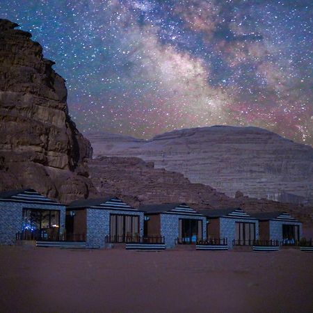 Magic Bedouin Star Hotel Wadi Rum Ngoại thất bức ảnh