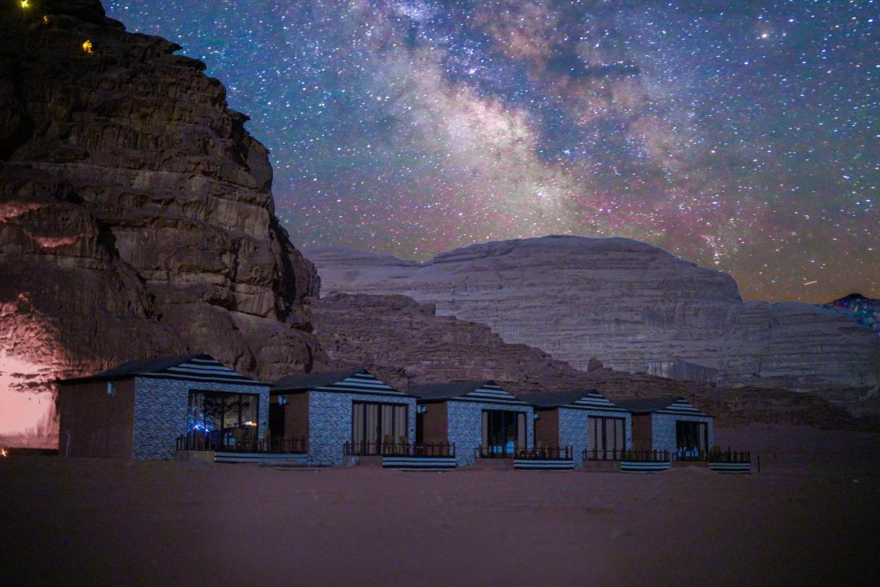 Magic Bedouin Star Hotel Wadi Rum Ngoại thất bức ảnh