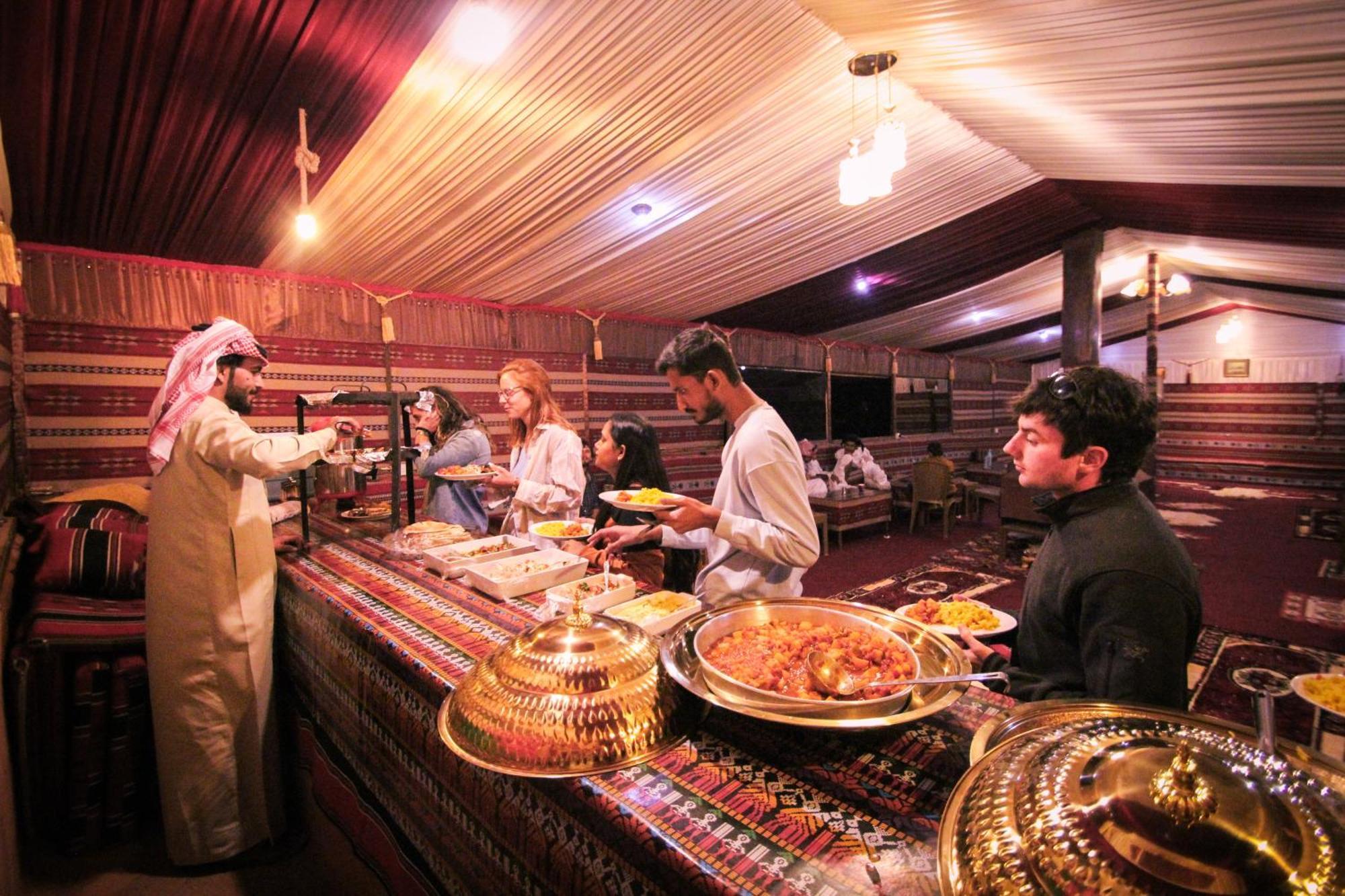 Magic Bedouin Star Hotel Wadi Rum Ngoại thất bức ảnh