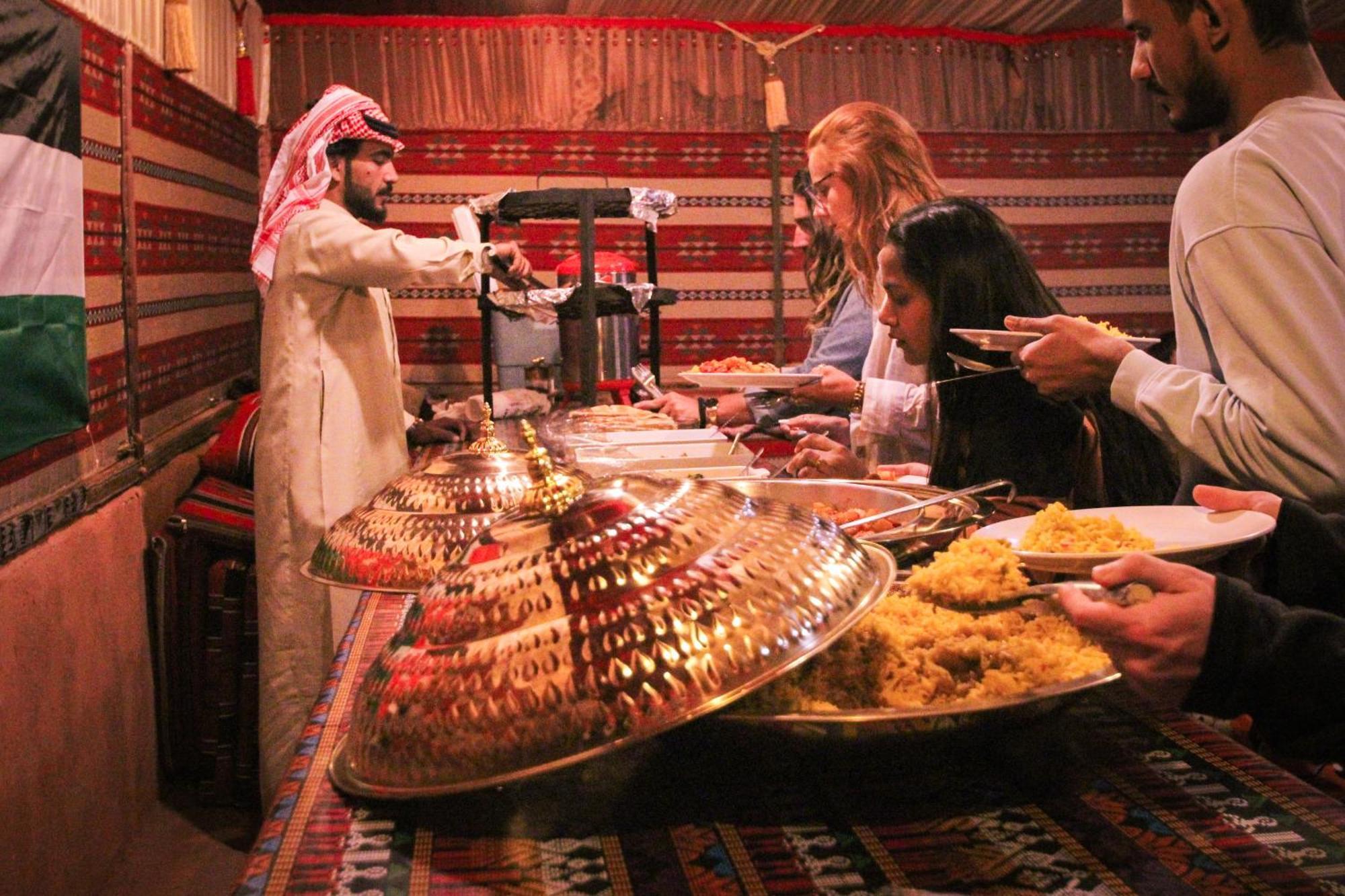 Magic Bedouin Star Hotel Wadi Rum Ngoại thất bức ảnh