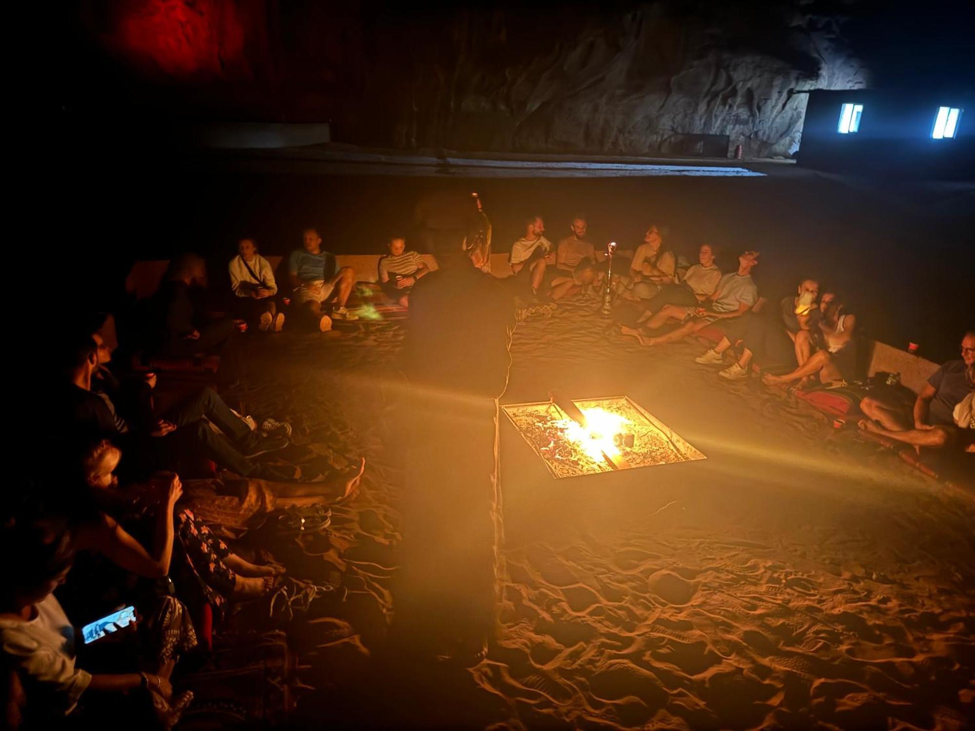 Magic Bedouin Star Hotel Wadi Rum Ngoại thất bức ảnh