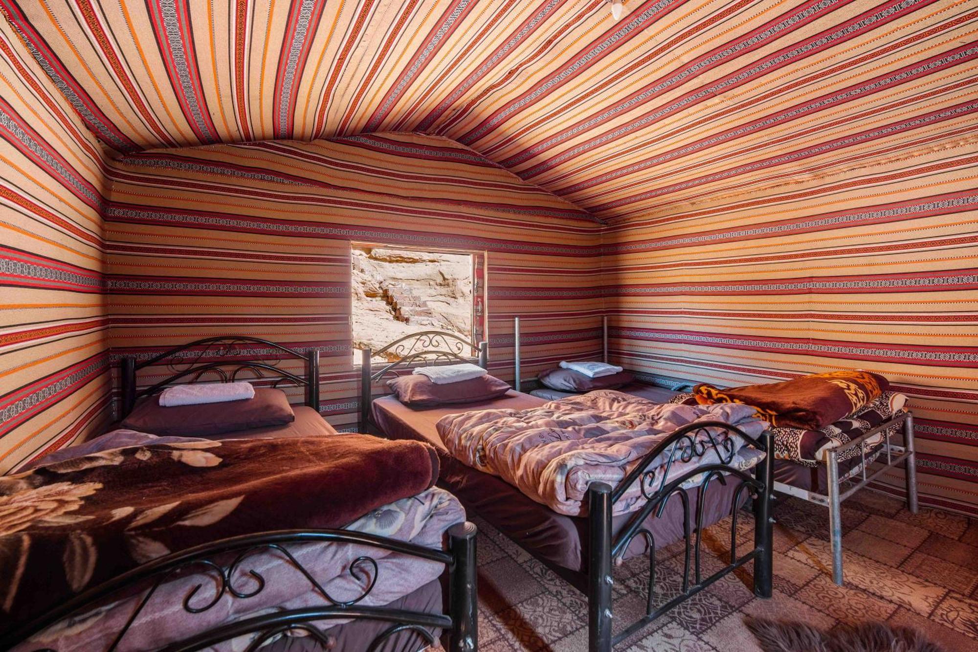 Magic Bedouin Star Hotel Wadi Rum Ngoại thất bức ảnh