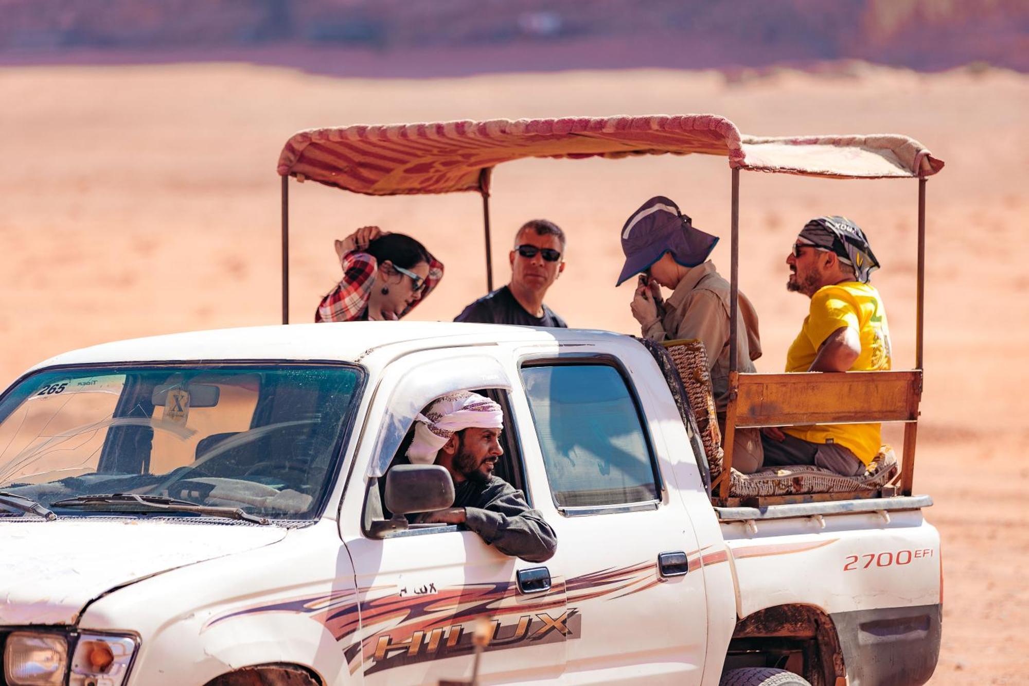 Magic Bedouin Star Hotel Wadi Rum Ngoại thất bức ảnh