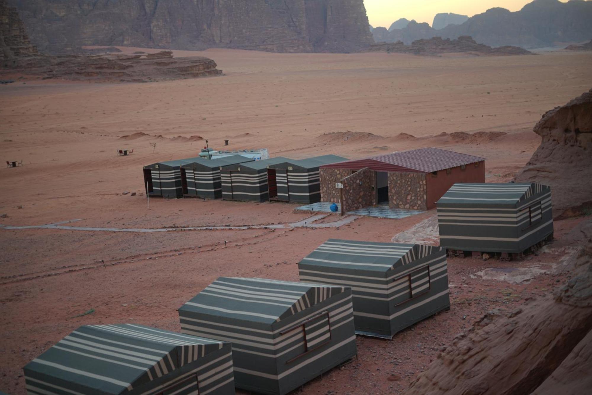 Magic Bedouin Star Hotel Wadi Rum Ngoại thất bức ảnh