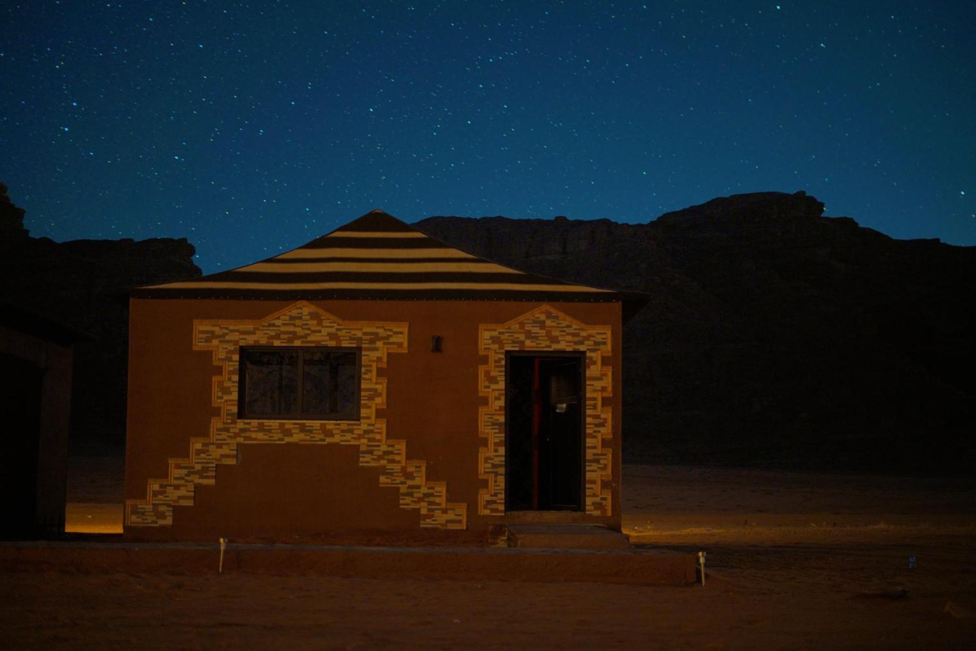 Magic Bedouin Star Hotel Wadi Rum Ngoại thất bức ảnh