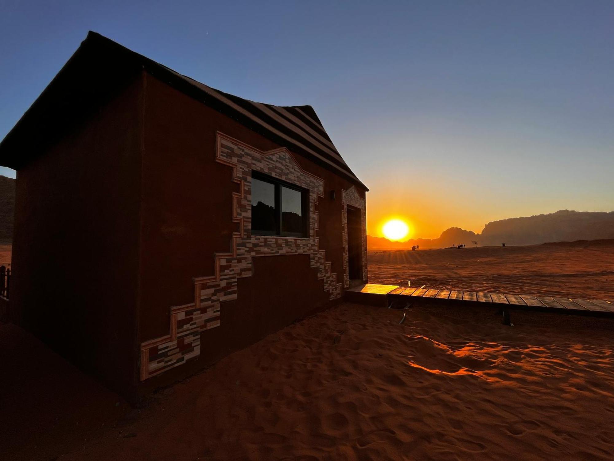 Magic Bedouin Star Hotel Wadi Rum Ngoại thất bức ảnh