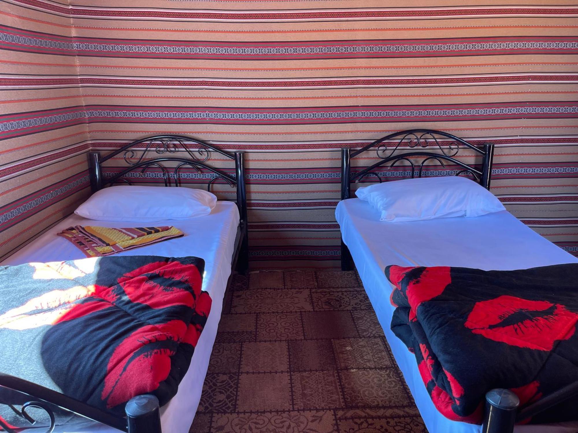 Magic Bedouin Star Hotel Wadi Rum Ngoại thất bức ảnh