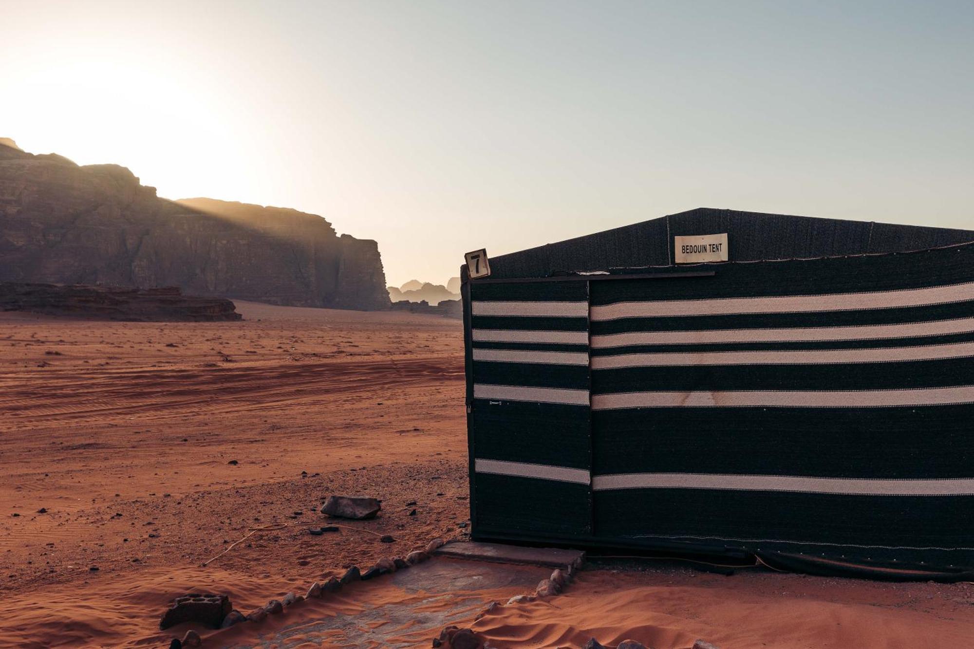 Magic Bedouin Star Hotel Wadi Rum Ngoại thất bức ảnh